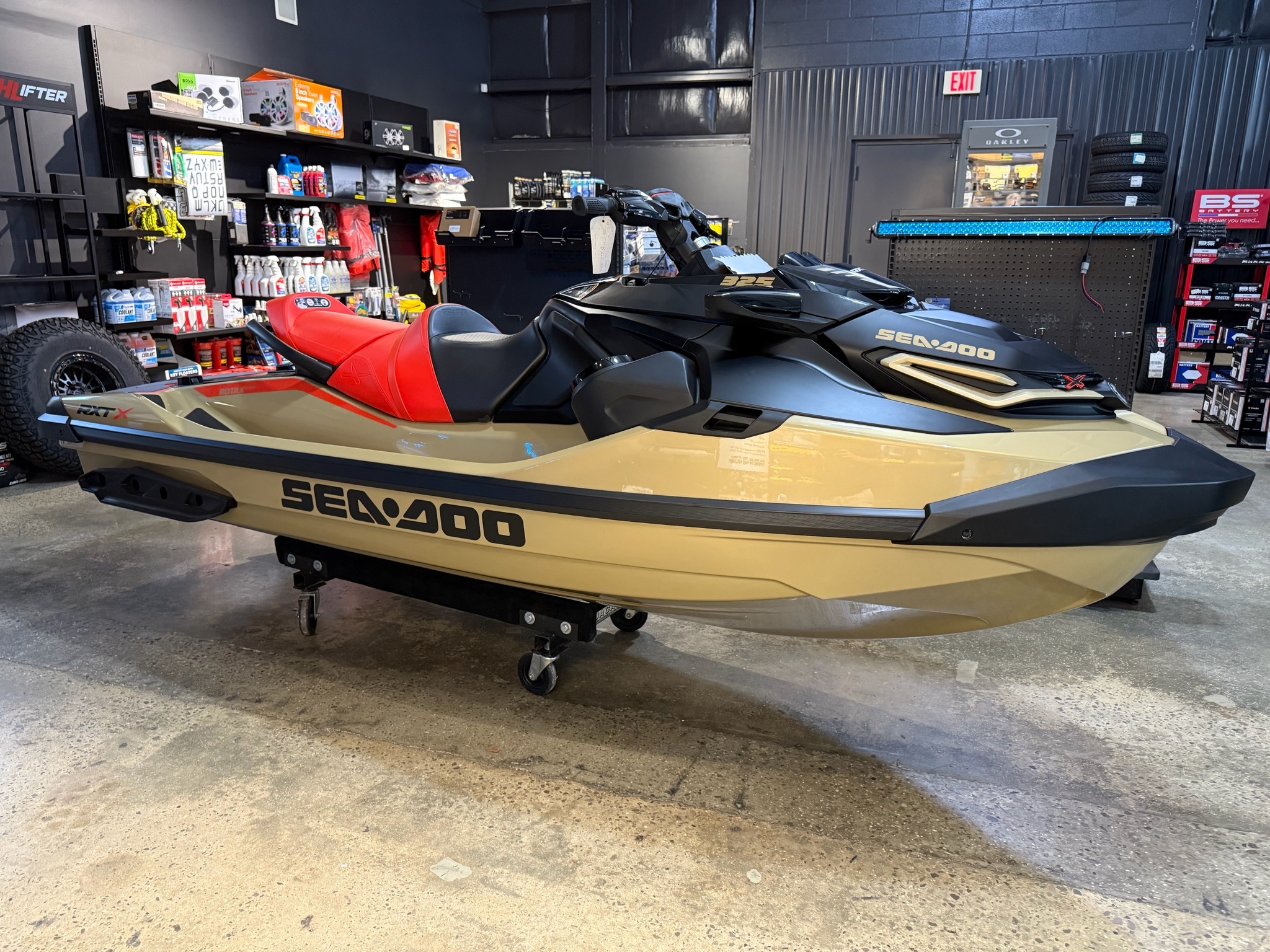2025 Sea-Doo RXT-X 325 + Tech Package in cookeville TN