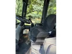 2005 DEERE 244J