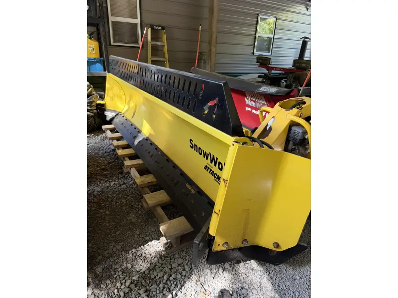 2005 DEERE 244J