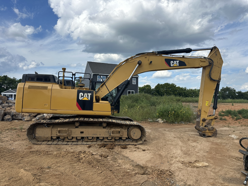 2017 CATERPILLAR 349FL