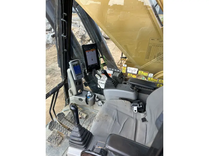 2017 CATERPILLAR 349FL
