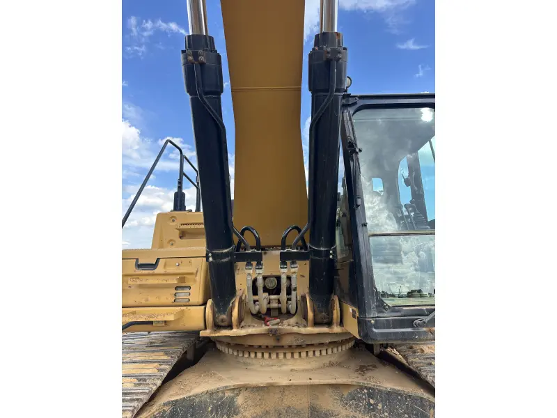 2017 CATERPILLAR 349FL