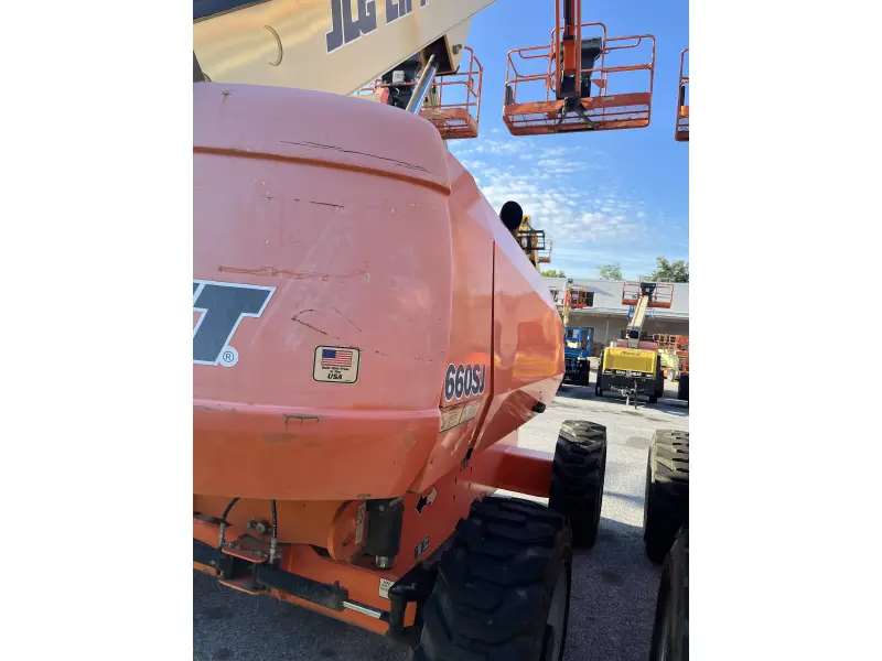 2015 JLG 660SJ