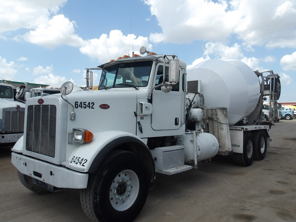 2014 PETERBILT 365 in Houston, TX