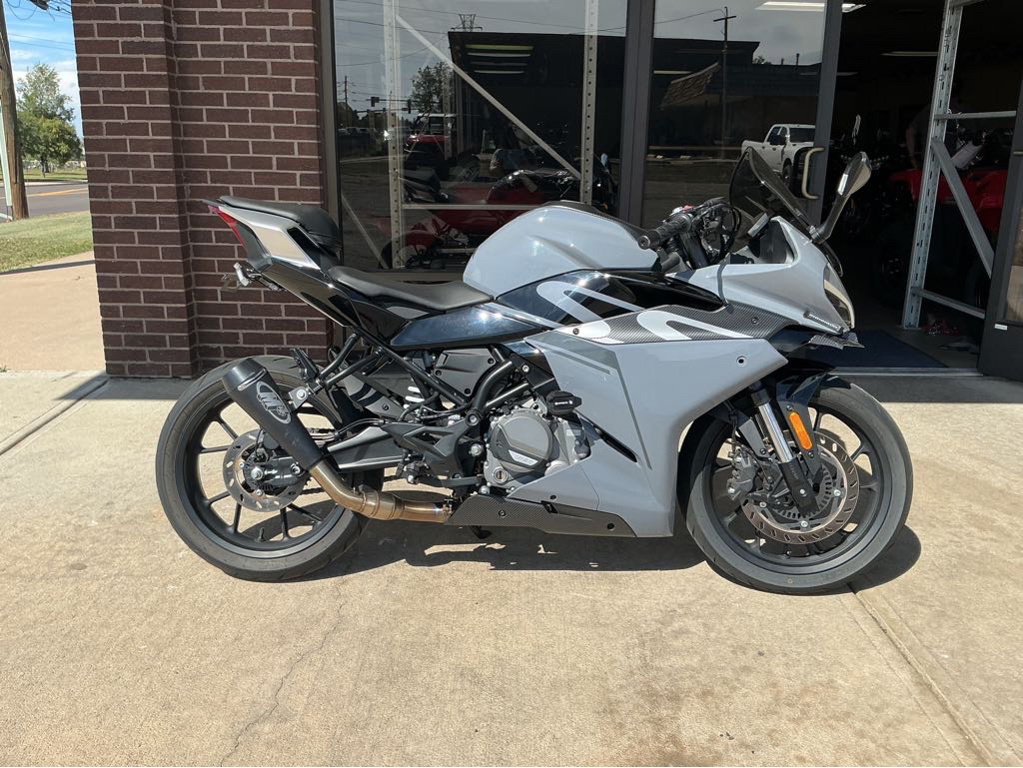 2023 CFMOTO 300 SS SS in Aurora, CO