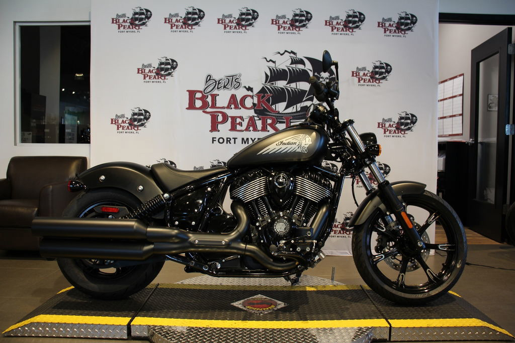 2026 Indian CHIEF DH BLACK SMOKE BASE in Fort Myers, FL
