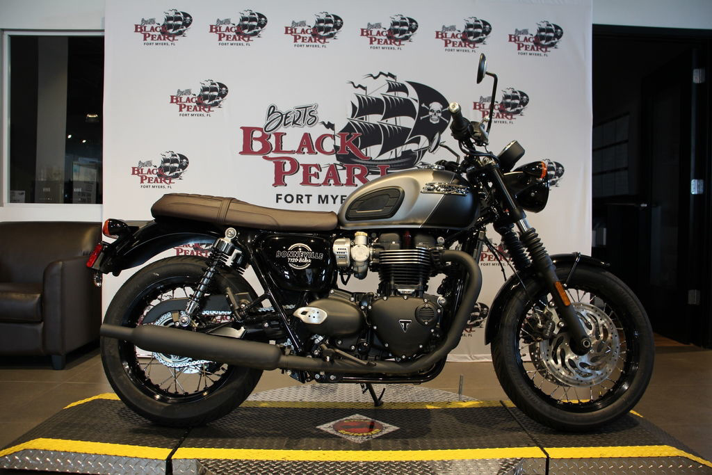 2026 Triumph Bonneville T120 Black Base BLACK in Fort Myers, FL