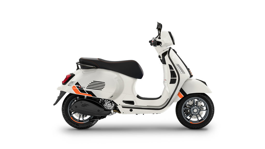 2027 Vespa GTS 310 SuperSport 310 SUPERSPORT in Cleveland, OH