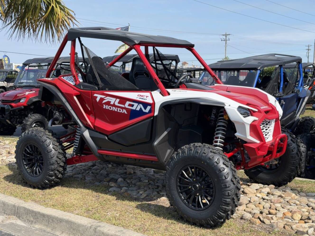 A photo of this 2026 Honda Talon 1000R FOX Live Valve