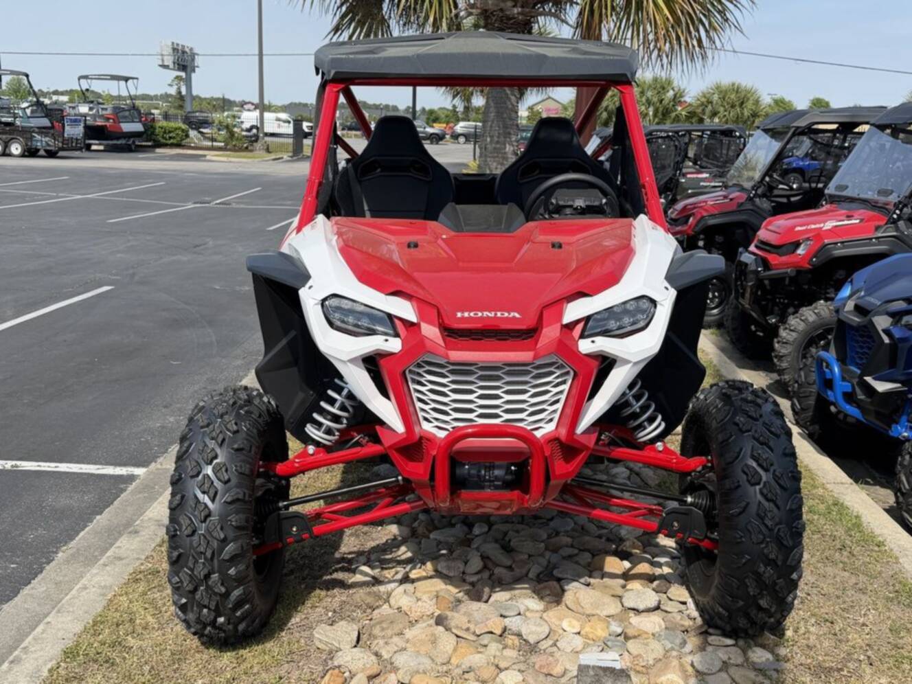 A photo of this 2026 Honda Talon 1000R FOX Live Valve