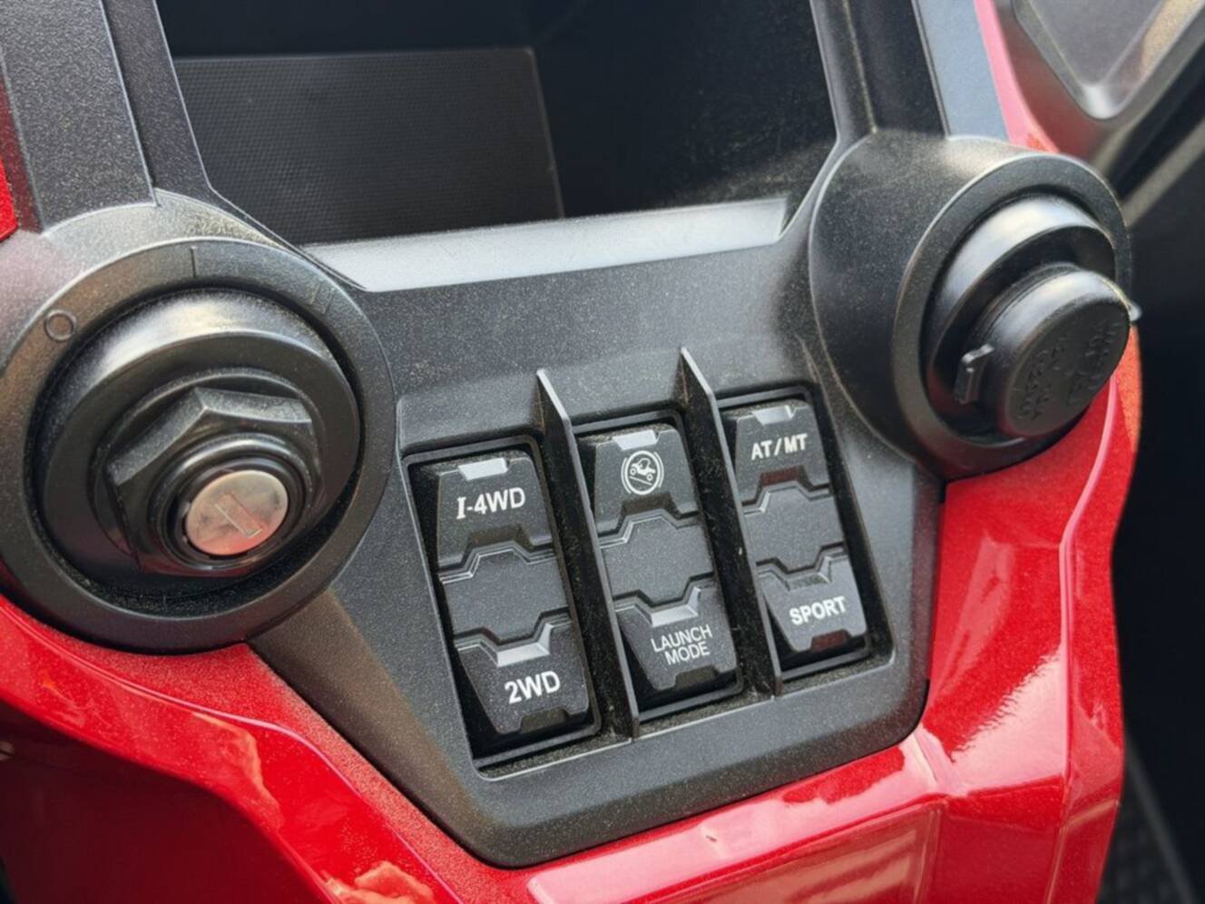 A photo of this 2026 Honda Talon 1000R FOX Live Valve