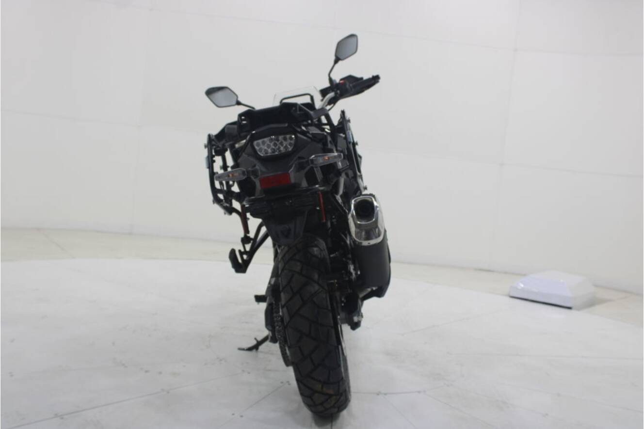 A photo of this 2026 Suzuki V-Strom 800DE Adventure