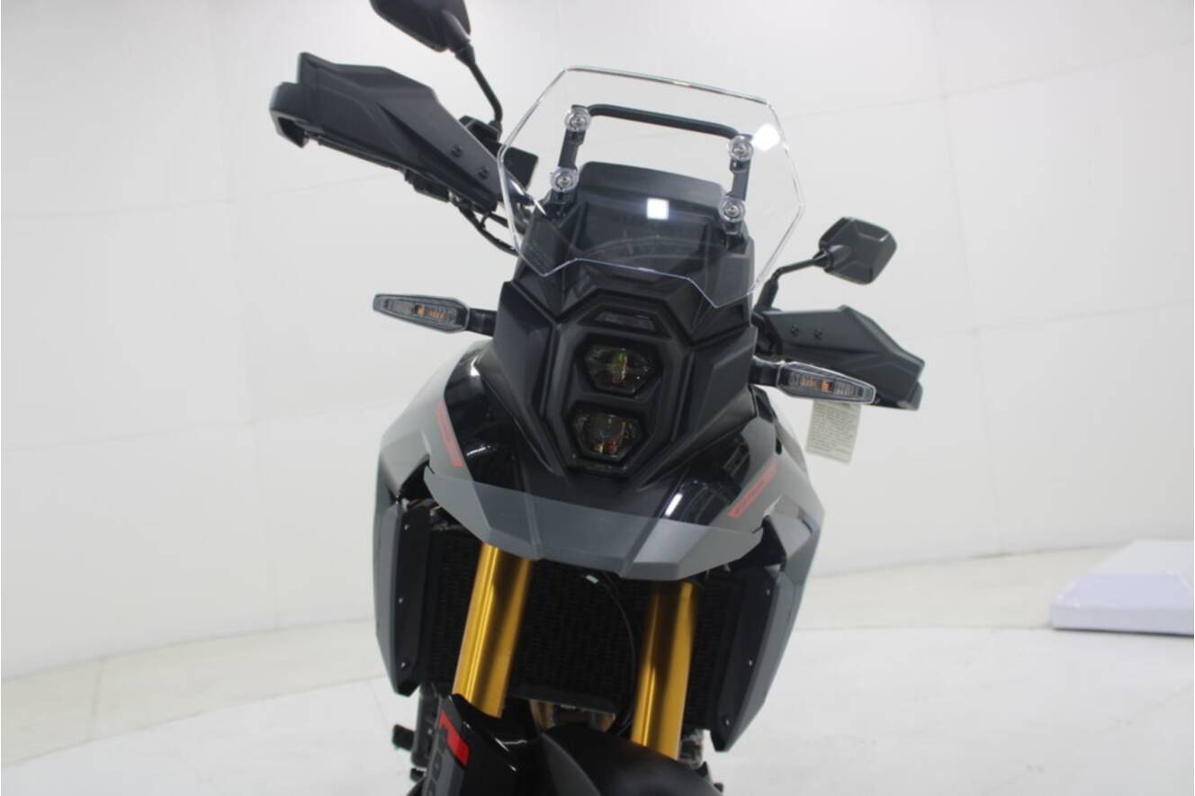 A photo of this 2026 Suzuki V-Strom 800DE Adventure