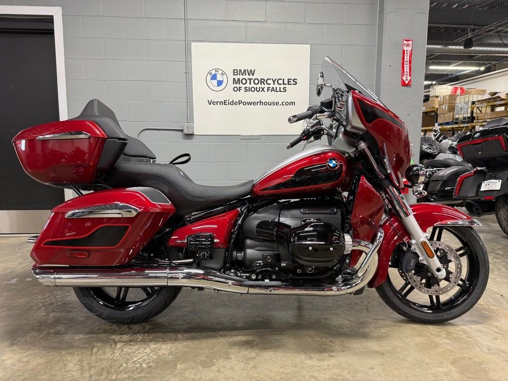 2025 BMW R 18 Transcontinental Dragonfire Red Metallic Matte TRANSCONTINENTAL in Sioux Falls, SD