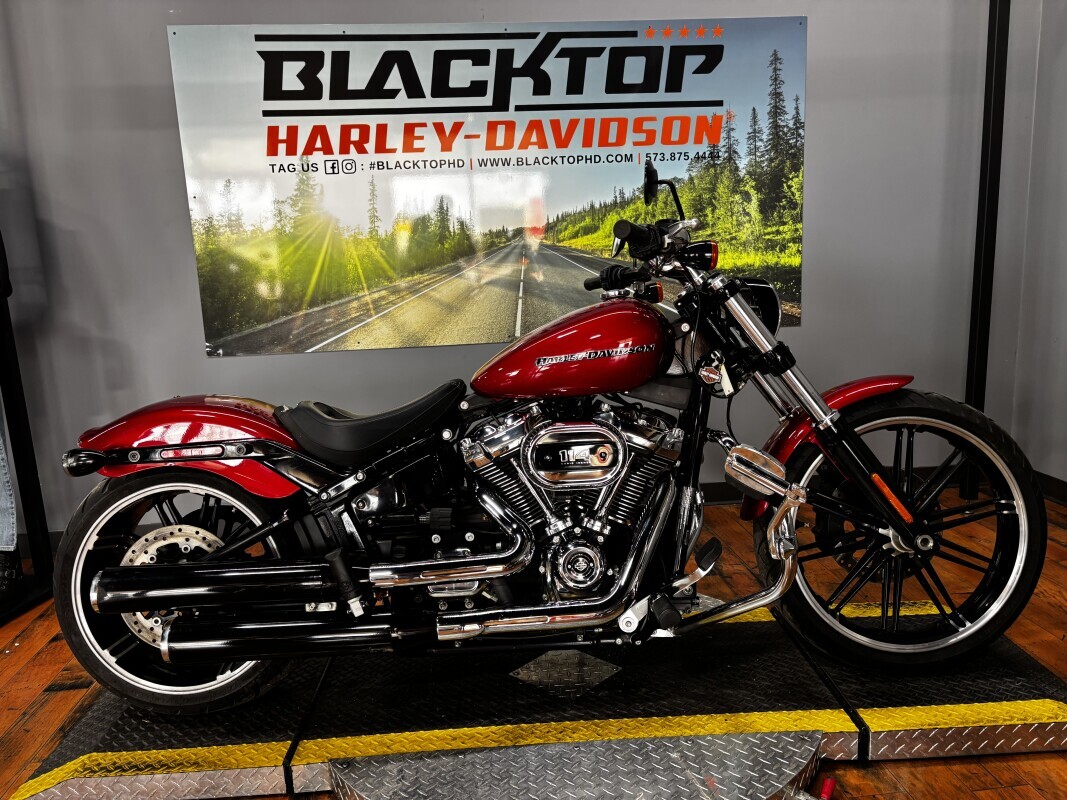 2019 Harley-Davidson Breakout 114 Cruiser motorcycle