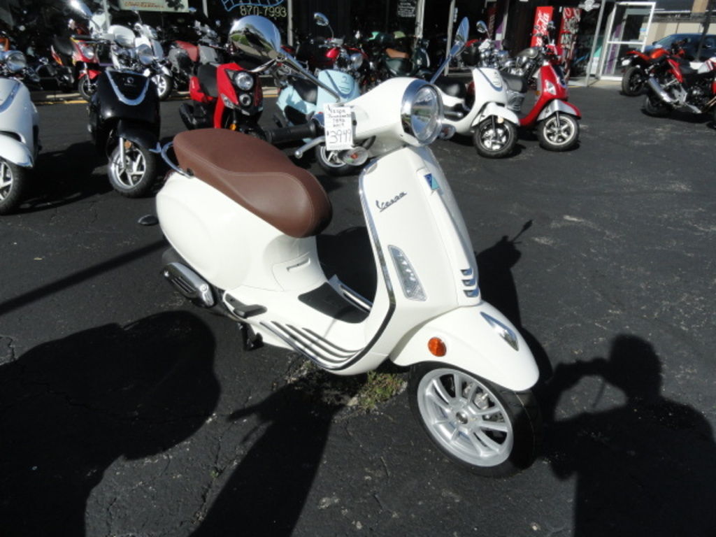 2024 Vespa Primavera 50 50 in Arlington Heights, IL