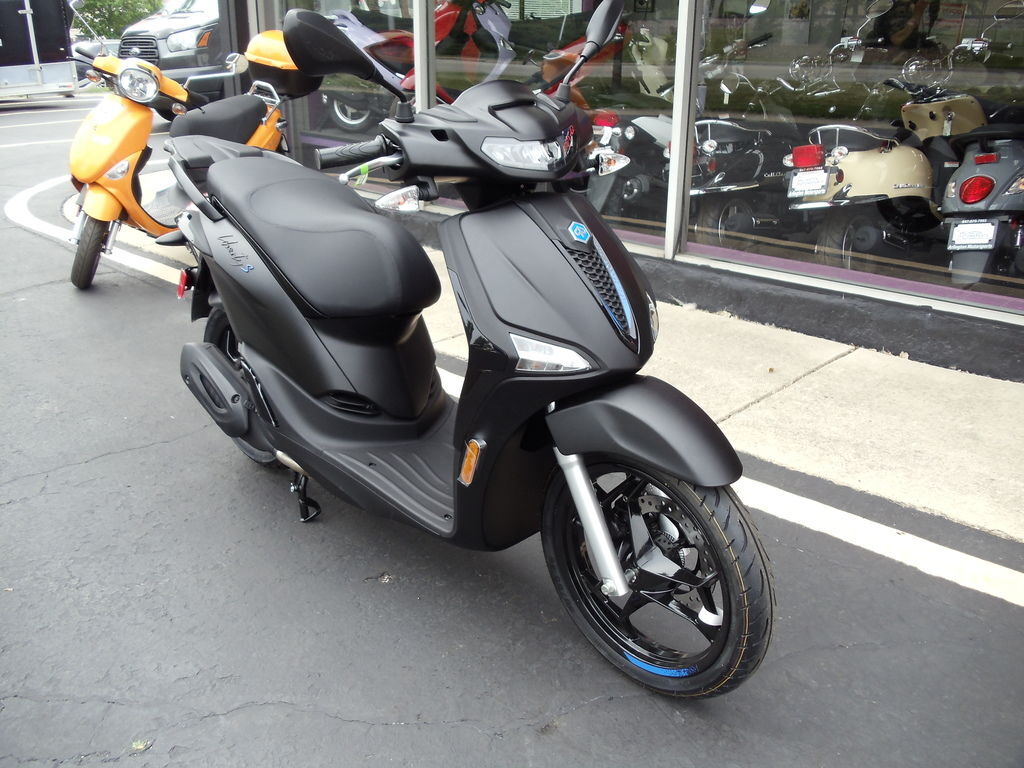 2025 Piaggio Liberty 150 S 150 S in Arlington Heights, IL