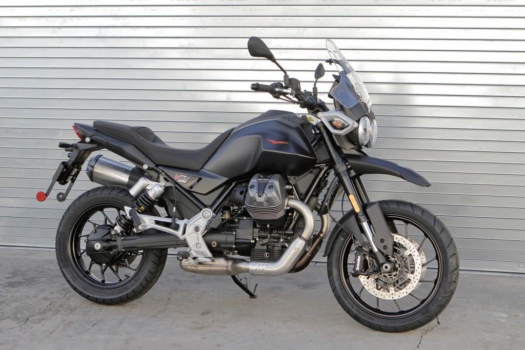2025 Moto Guzzi V85 Strada STRADA in Glendale, CA