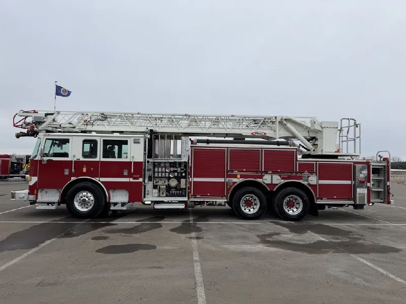 2018 PIERCE ARROW XT LADDER