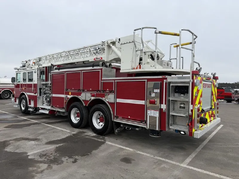 2018 PIERCE ARROW XT LADDER