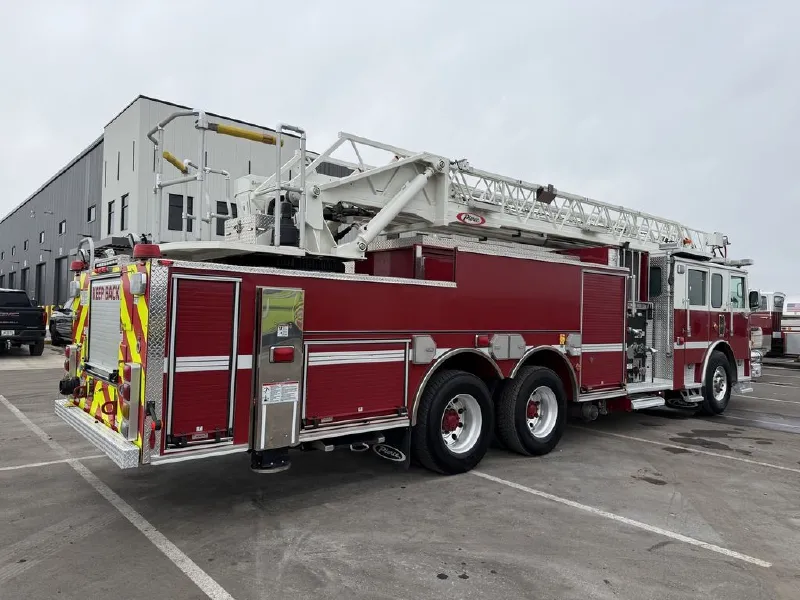 2018 PIERCE ARROW XT LADDER