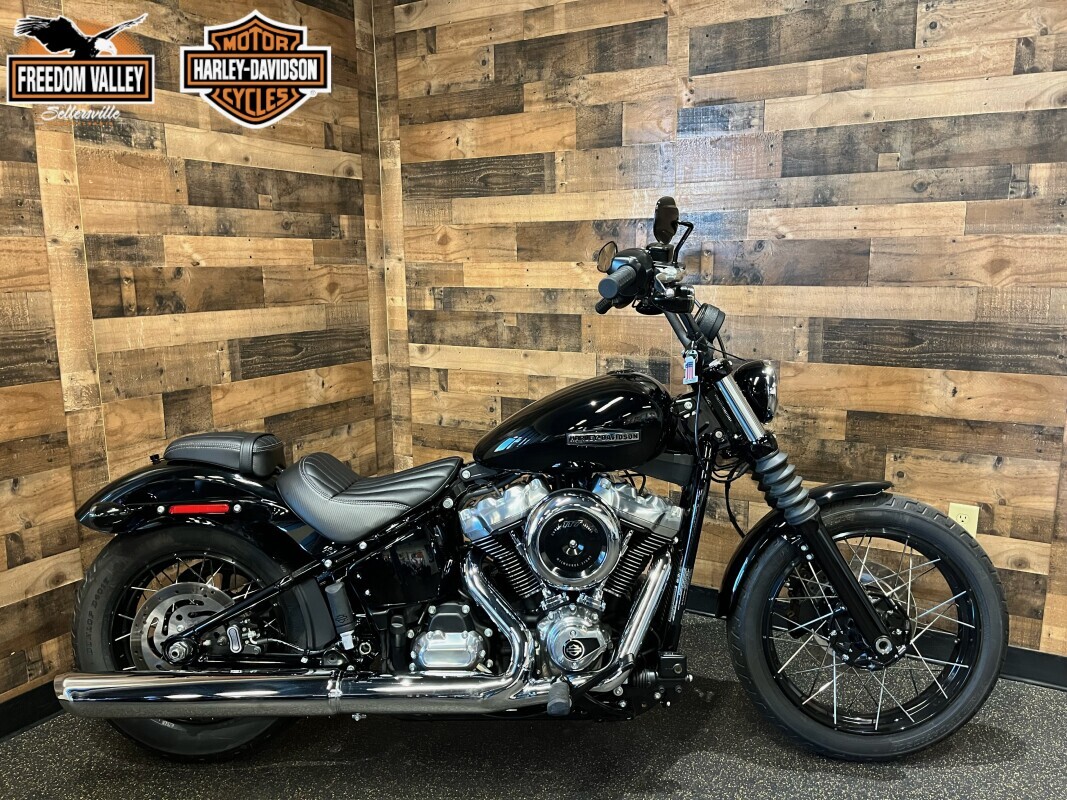 2025 Harley-Davidson Street Bob in Sellersville, PA