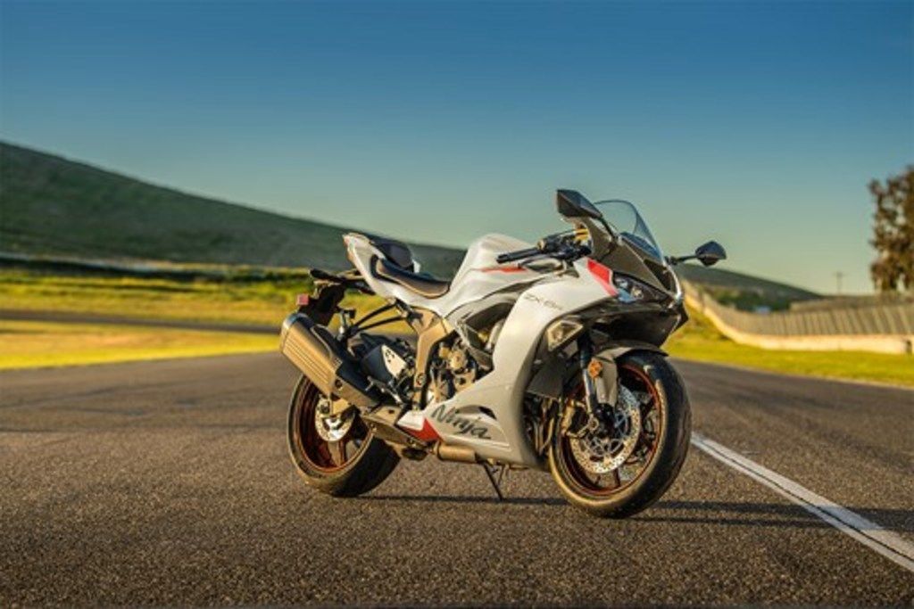 2025 Kawasaki Ninja® ZX -6R ABS Sportbike motorcycle
