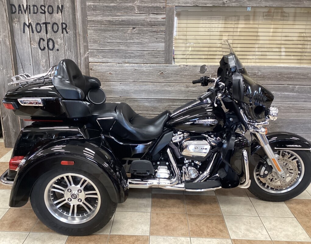 2021 Harley-Davidson Tri Glide Ultra ULTRA CLASSIC in Bonduel, WI