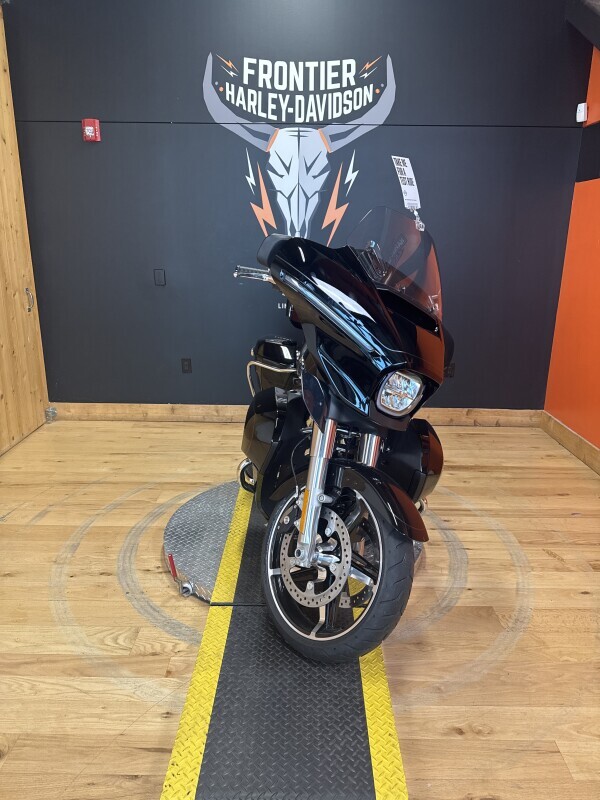 2025 Harley-Davidson Street Glide Ultra BASE in lincoln NE