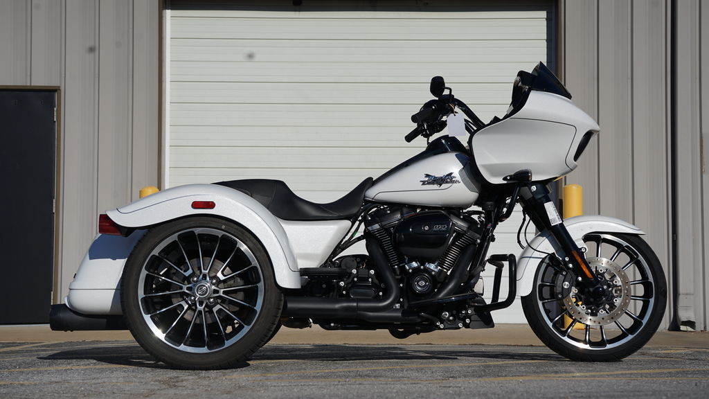 2025 Harley-Davidson® FLTRT - Road Glide® 3 Trike motorcycle