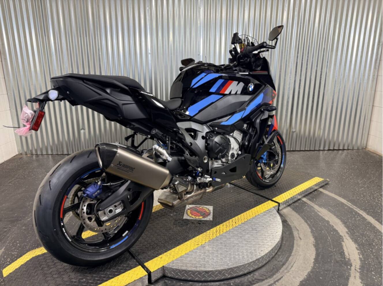 A photo of this 2026 BMW MOTORRAD M 1000 XR