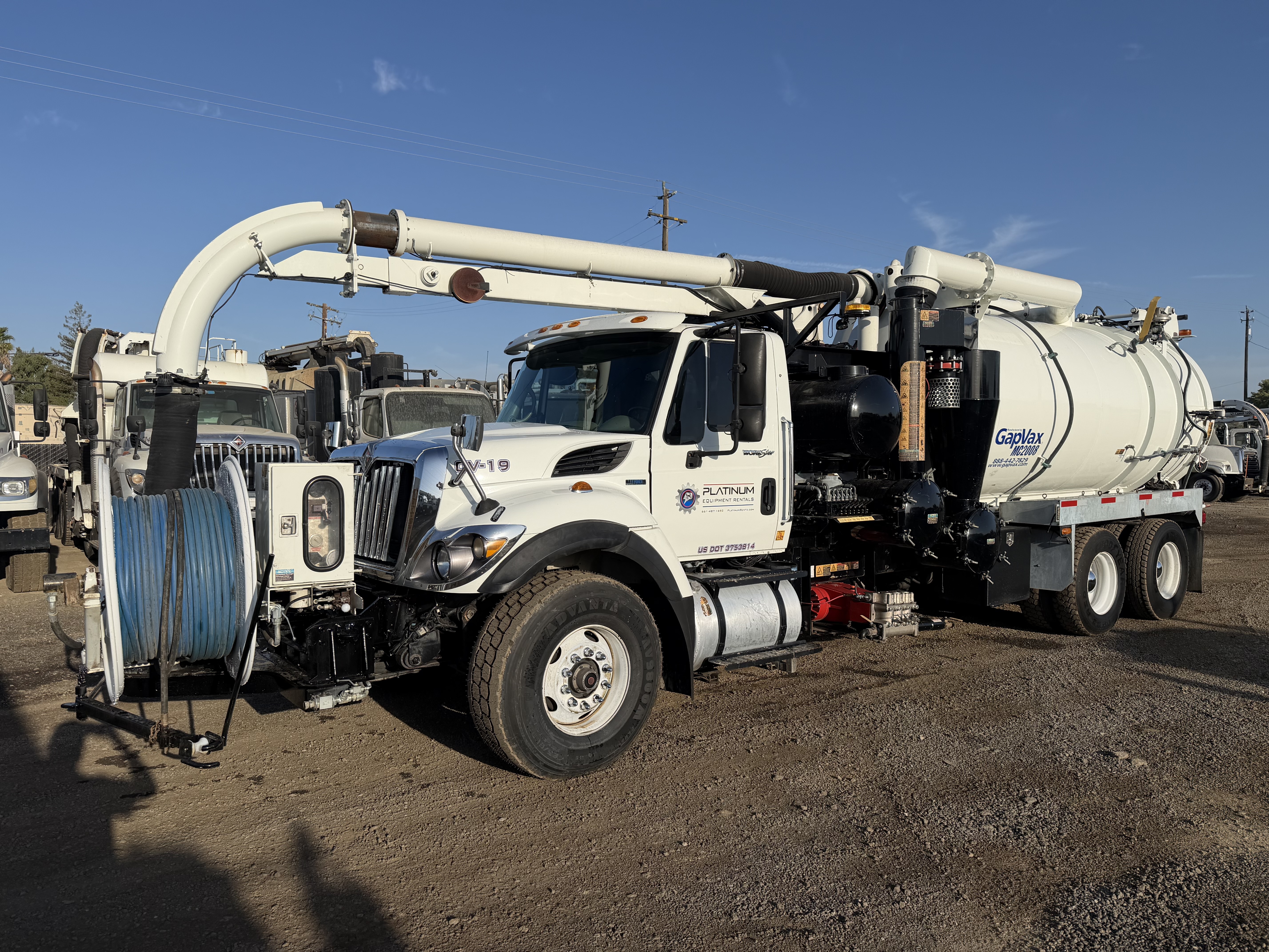 2010 International 7600 in Bakersfield, CA