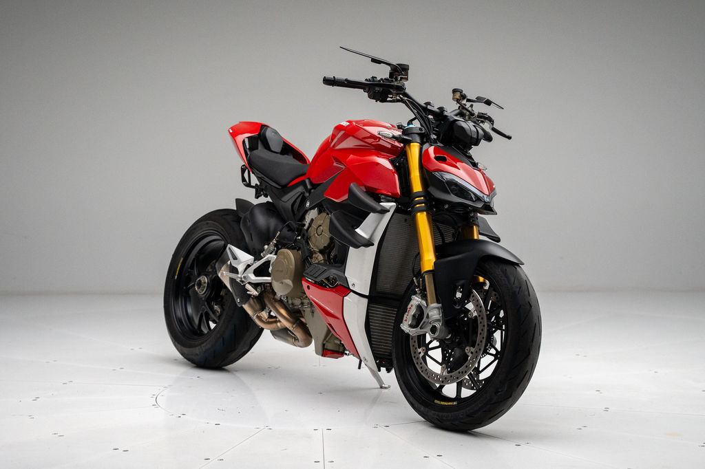 2021 Ducati Streetfighter V4 Ducati Red V4 in Zionsville, IN
