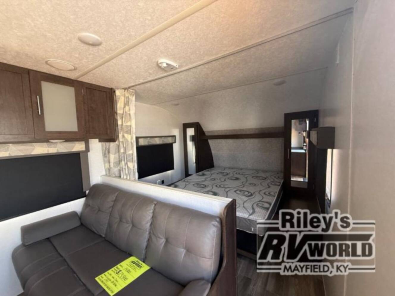 A photo of this 2020 Forest River Rv Salem Cruise Lite 261BHXL