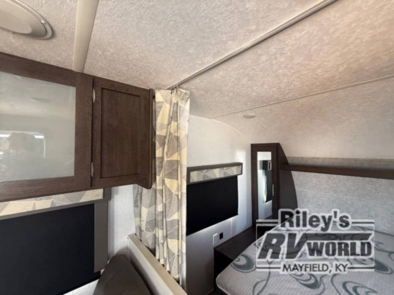 A photo of this 2020 Forest River Rv Salem Cruise Lite 261BHXL