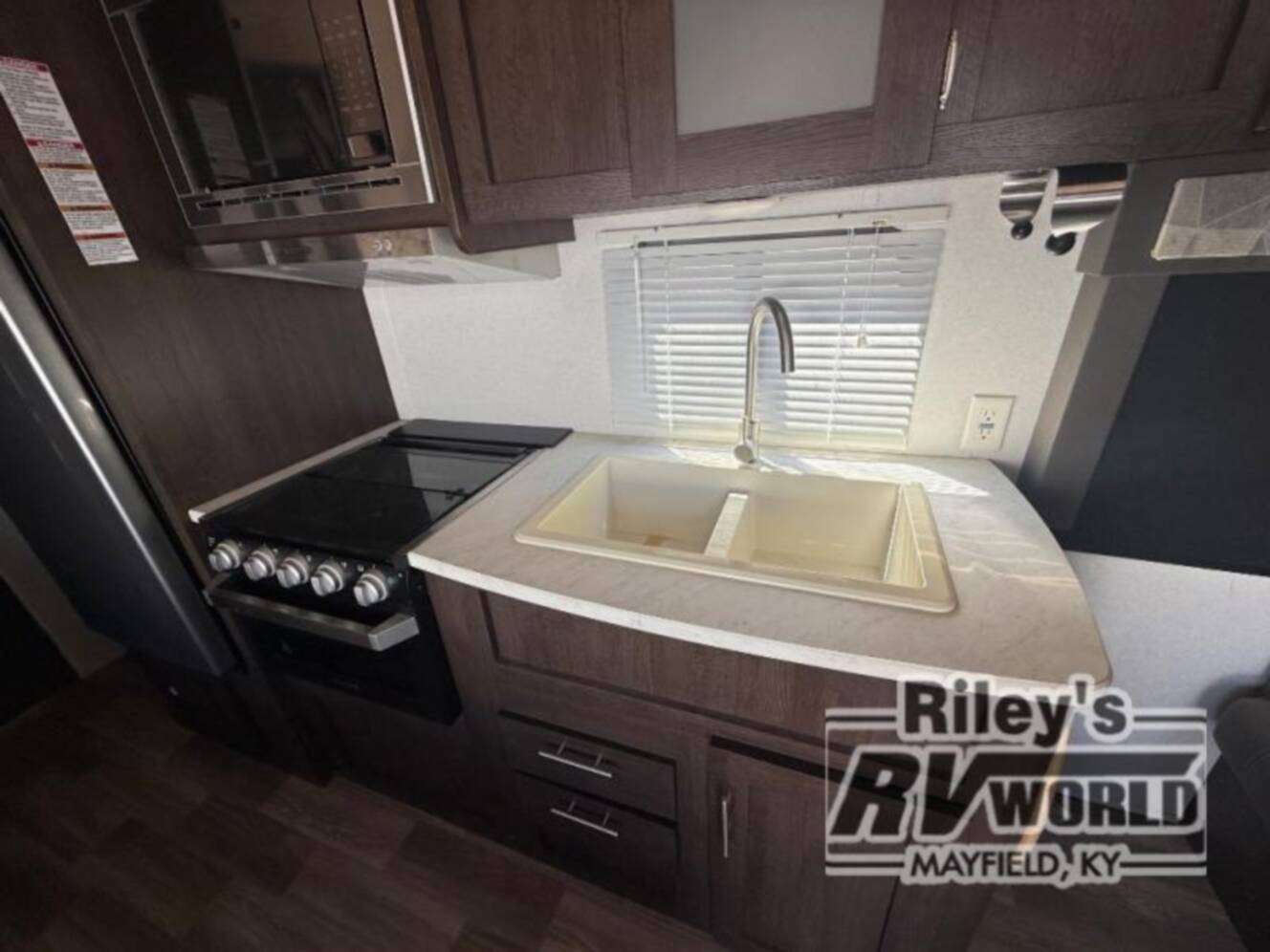 A photo of this 2020 Forest River Rv Salem Cruise Lite 261BHXL