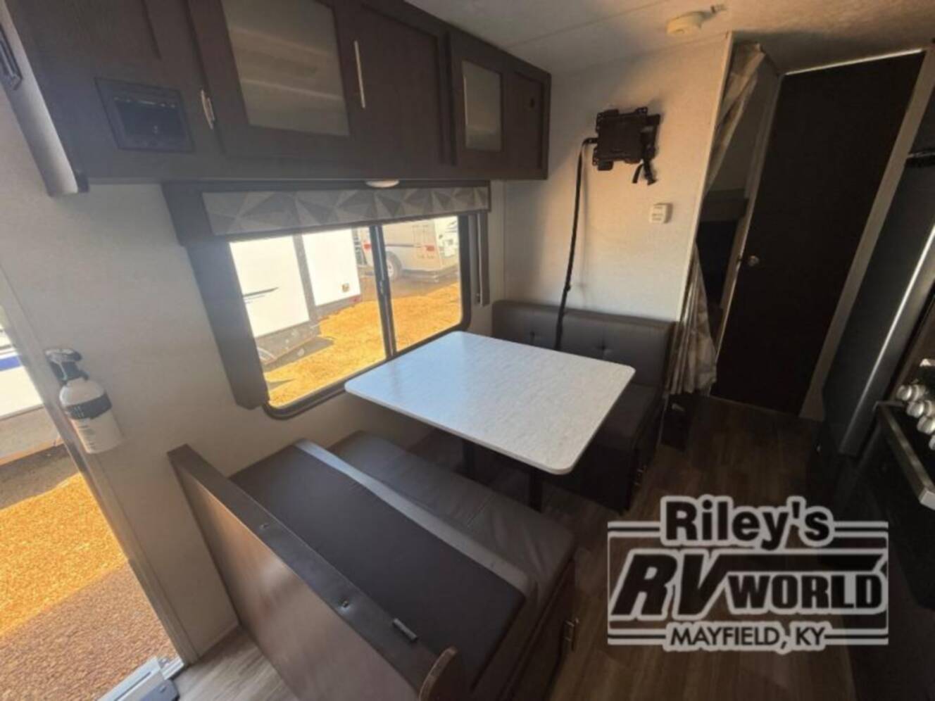 A photo of this 2020 Forest River Rv Salem Cruise Lite 261BHXL