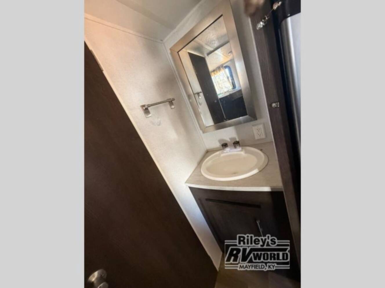 A photo of this 2020 Forest River Rv Salem Cruise Lite 261BHXL