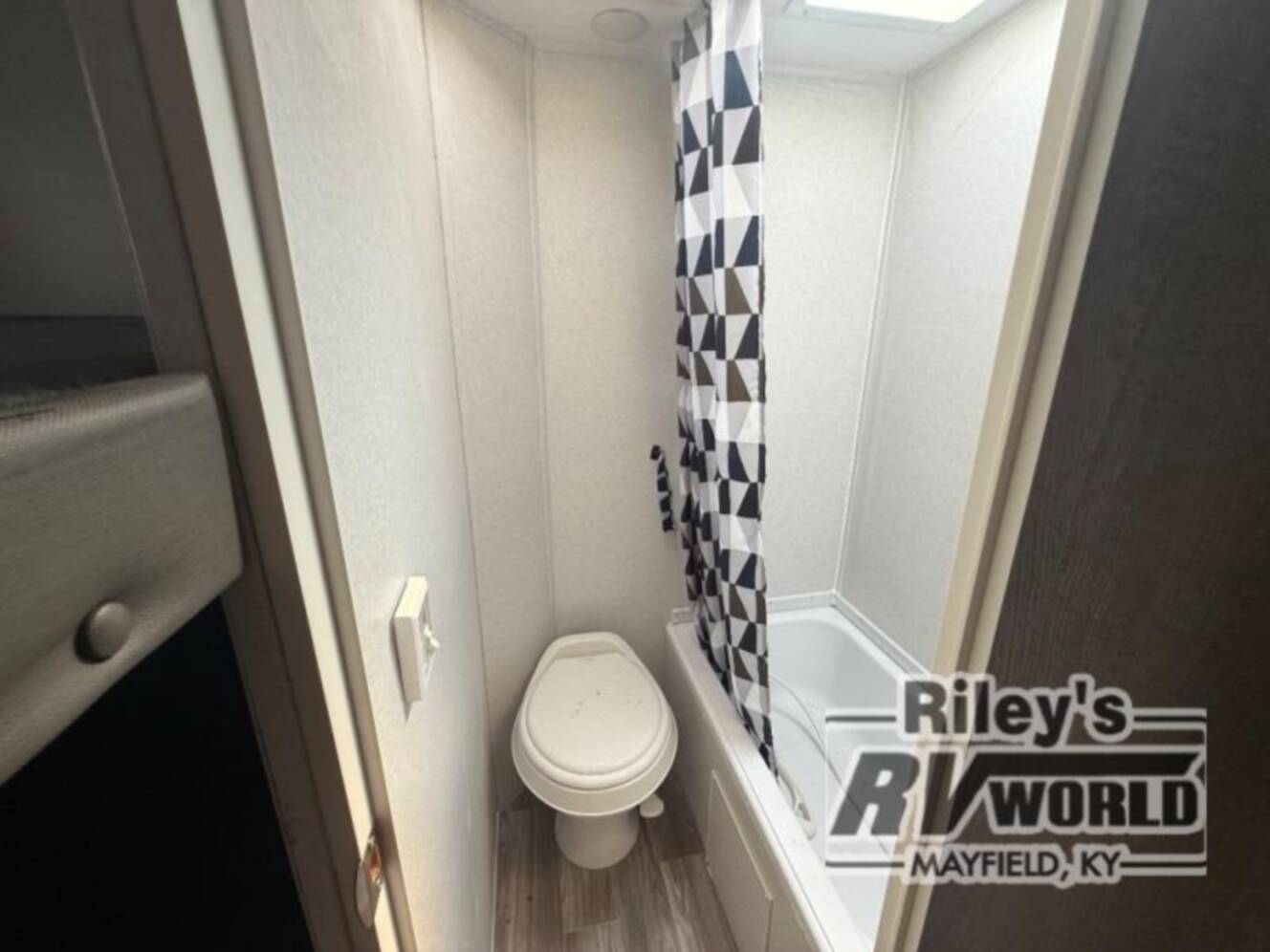 A photo of this 2020 Forest River Rv Salem Cruise Lite 261BHXL