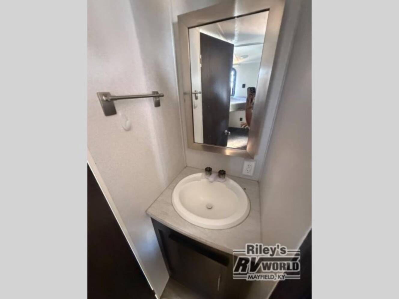A photo of this 2020 Forest River Rv Salem Cruise Lite 261BHXL