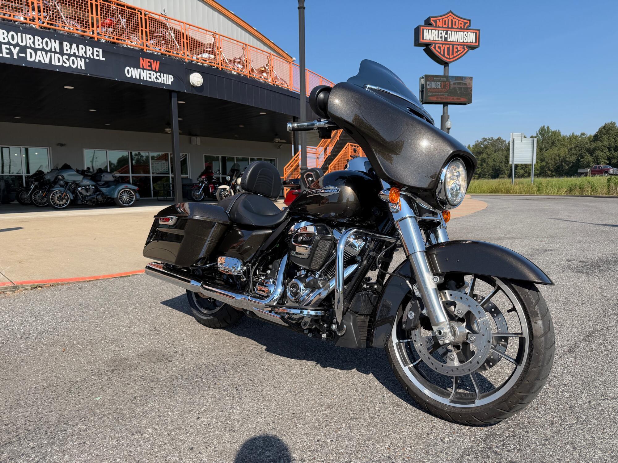 2021 Harley-Davidson Street Glide in Winterville, NC