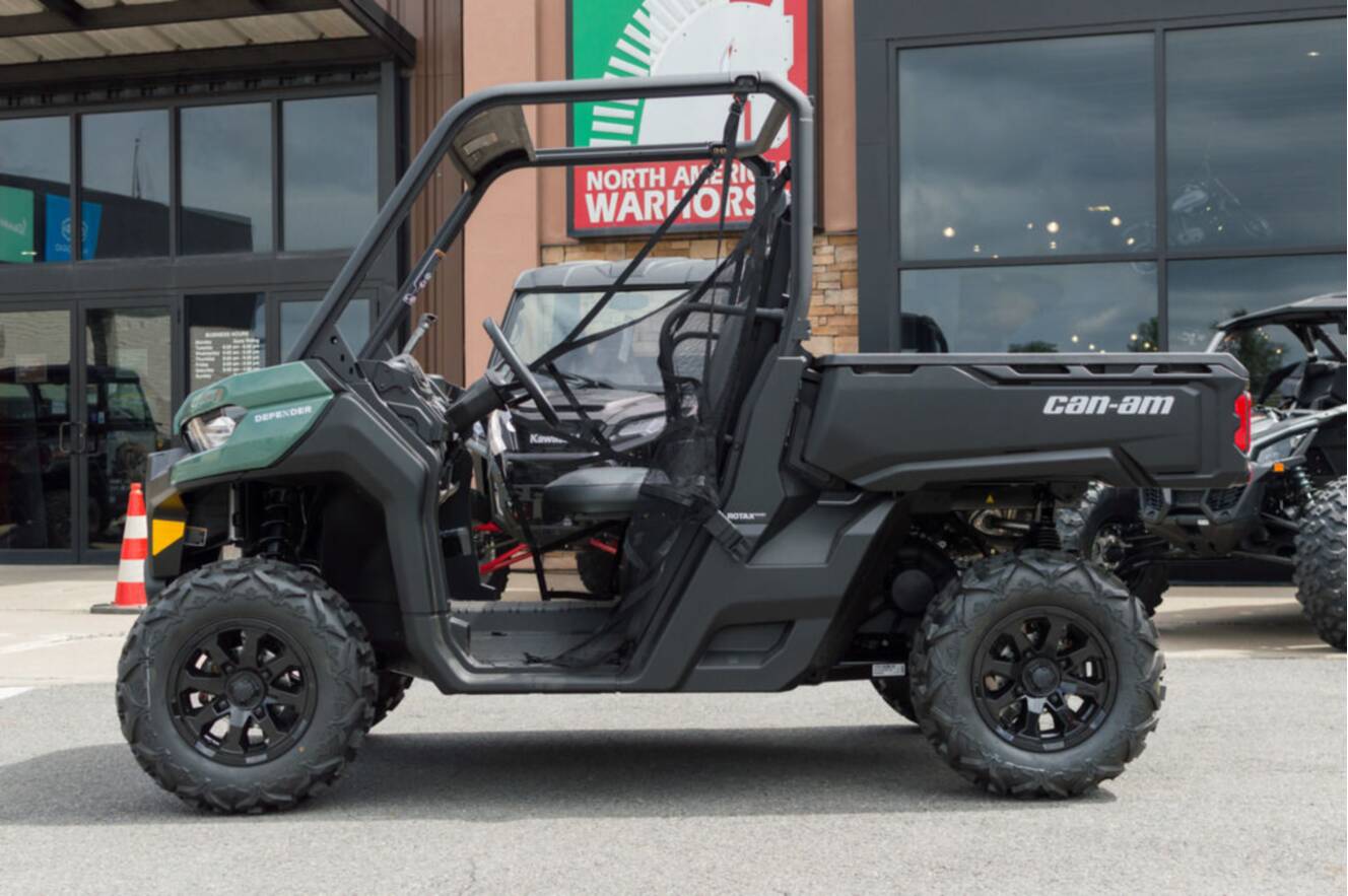 A photo of this 2026 Can-Am Defender DPS HD7 Compass Green