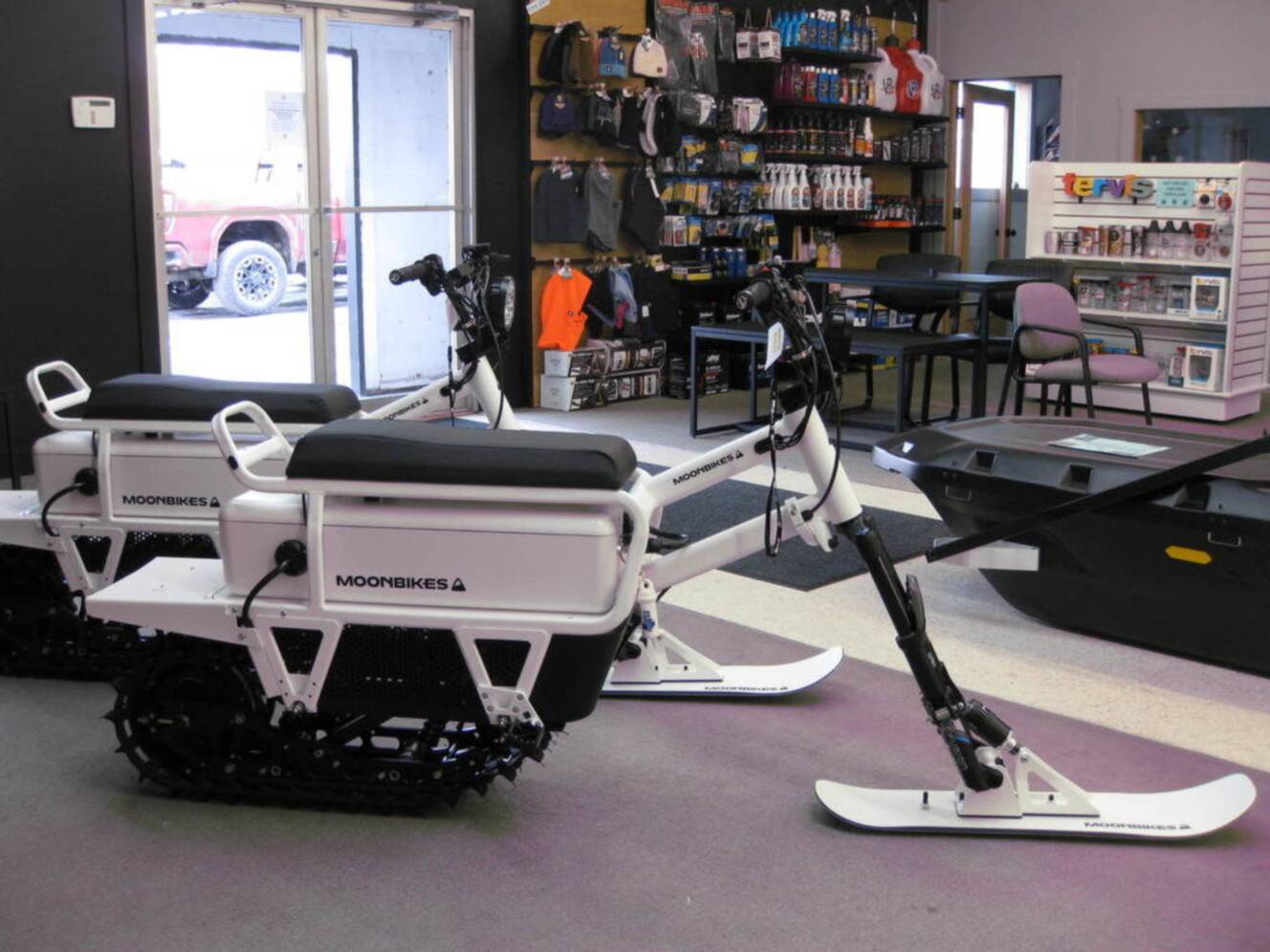 A photo of this 2023 Moonbike MOONBIKE W/ PERFORMANCE BATTERY