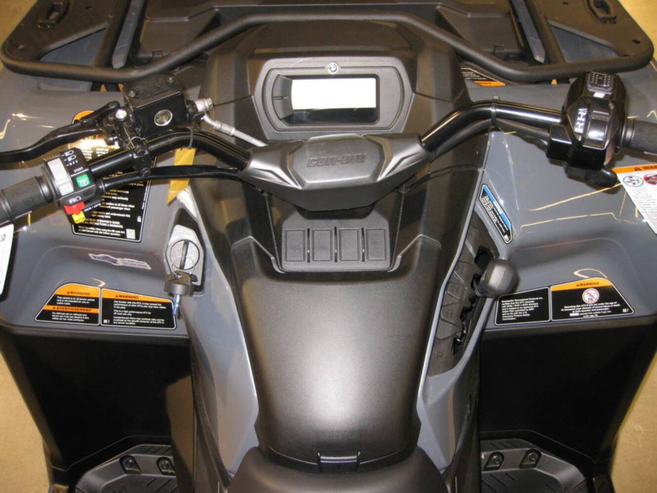 A photo of this 2026 Can-Am Outlander MAX DPS 700
