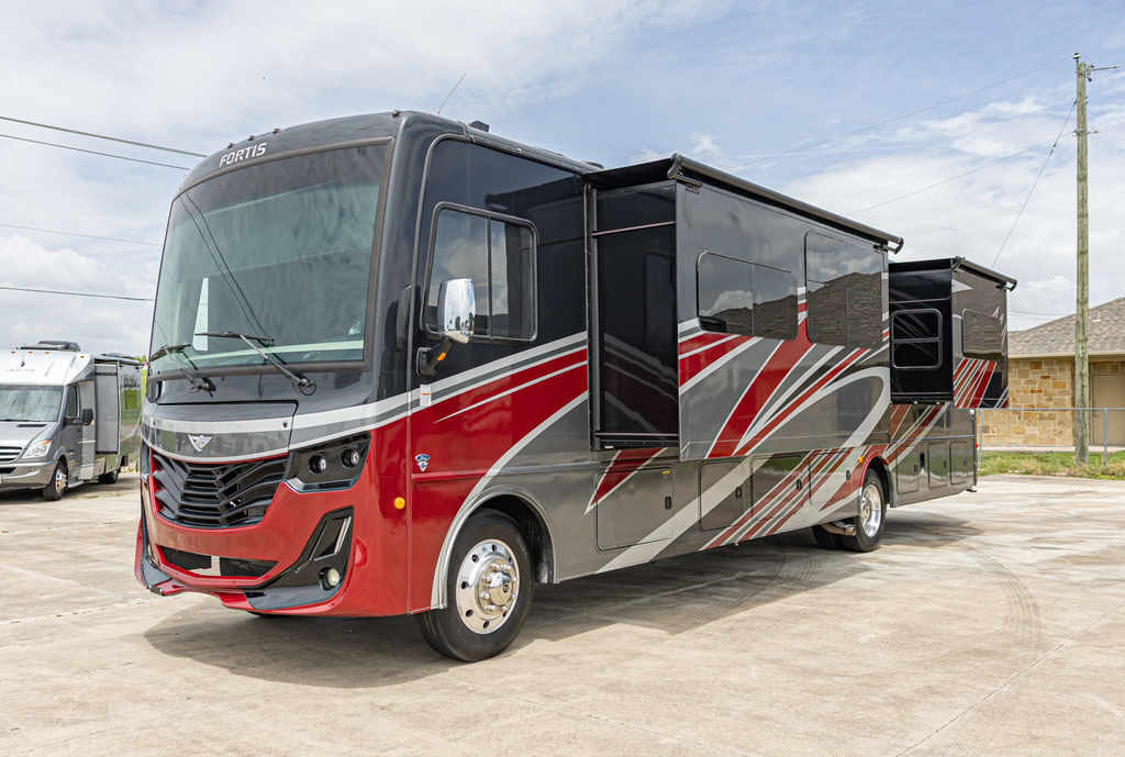 2022 Fleetwood Fortis 36DB RV