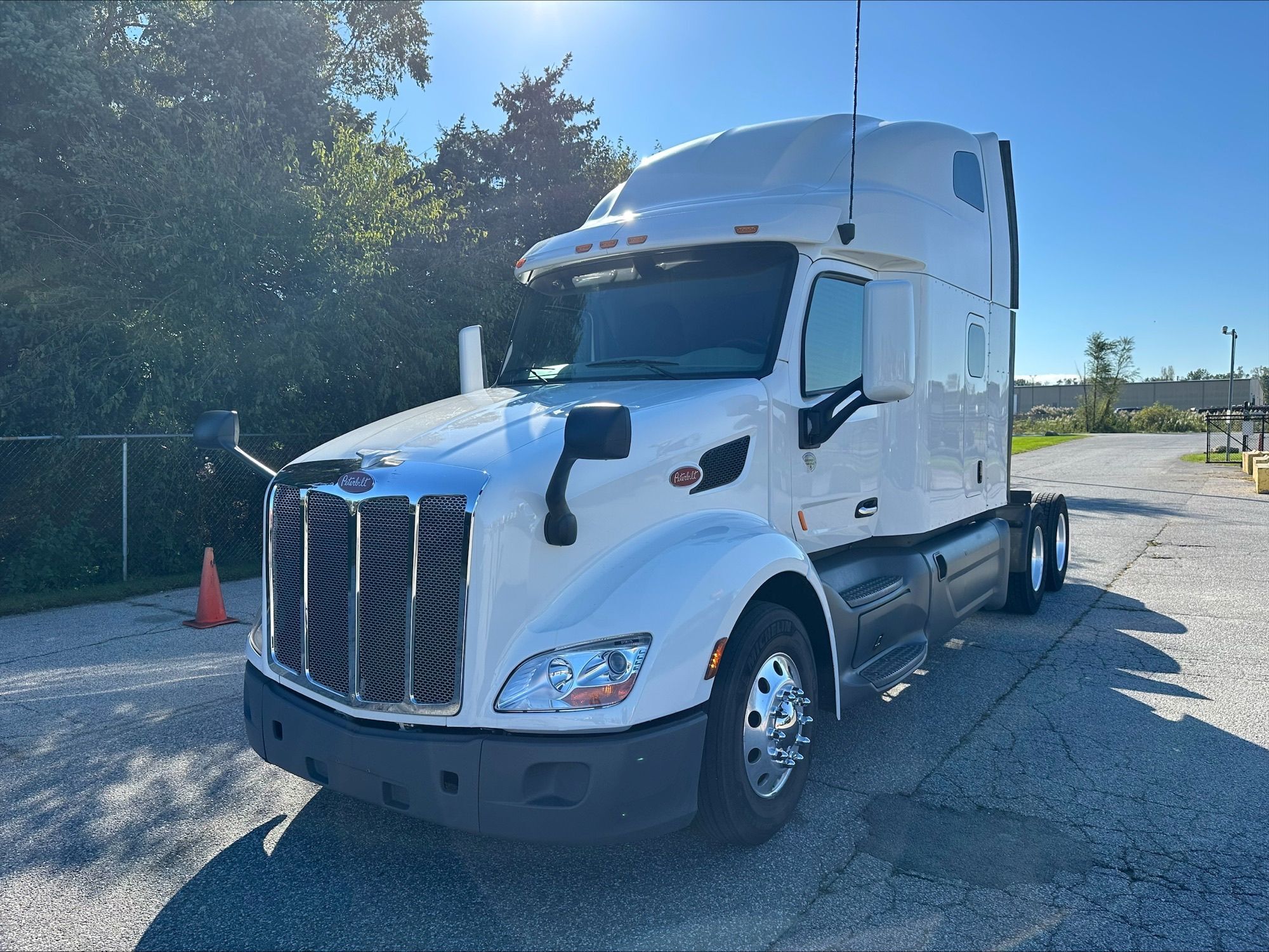 2021 PETERBILT 579 in Portage, IN