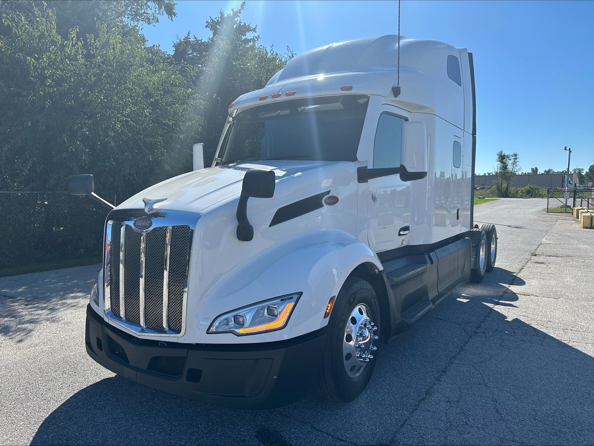 2022 PETERBILT 579 in Portage, IN