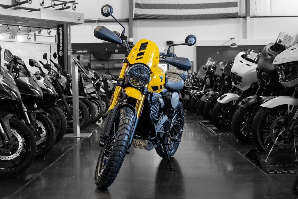 2026 Triumph Scrambler 400 XC Vanilla White 400 XC in Logan, UT