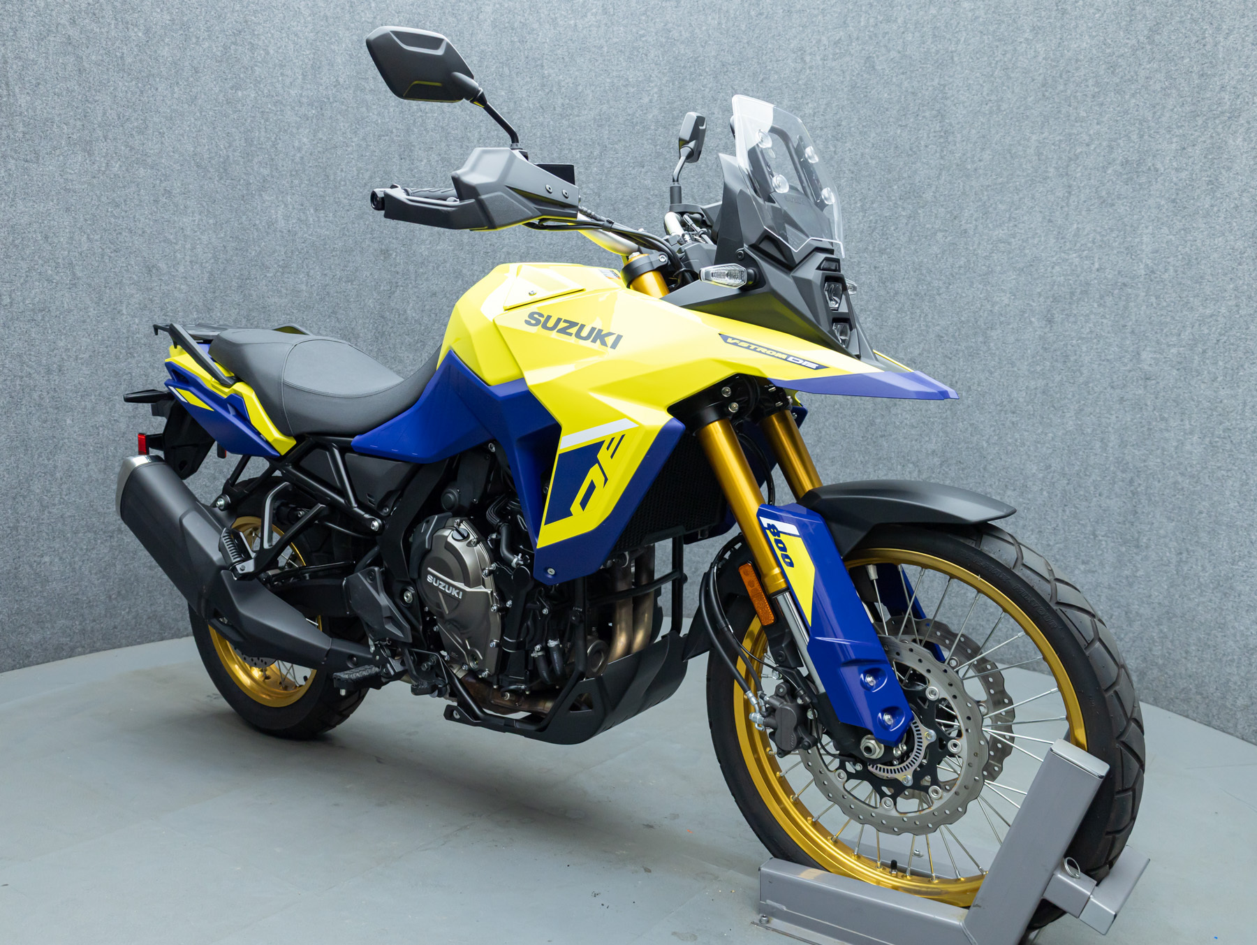 2023 Suzuki DL800 800DE VSTROM W/ABS 800DE ADVENTURE in Pembroke, NH