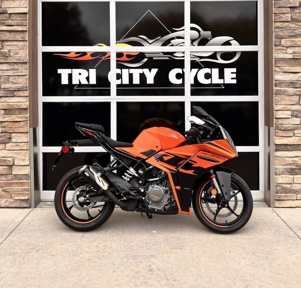 2022 KTM RC 390 390 in Loveland, CO